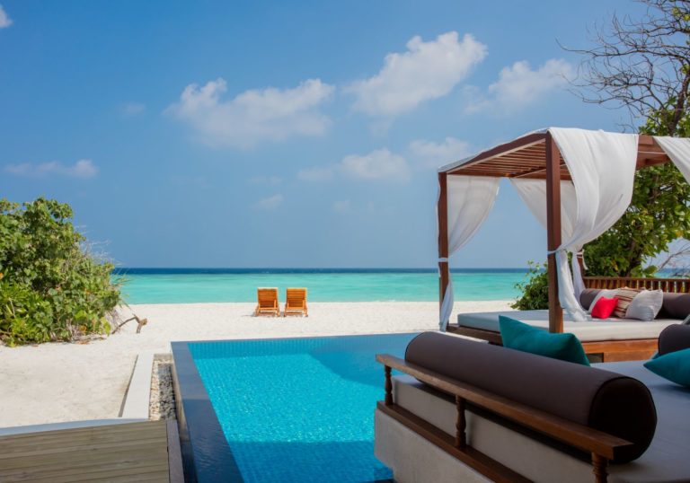 furaveri_island_resort_spa