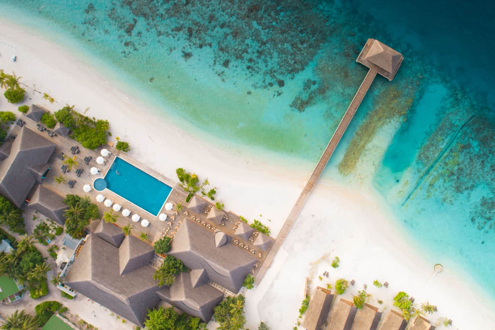 Malediven 5 Sterne Kudafushi Resort Spa Strand