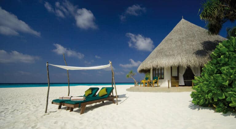 Malediven Coco Palm Dhuni Kolhu Resort Beach Villa