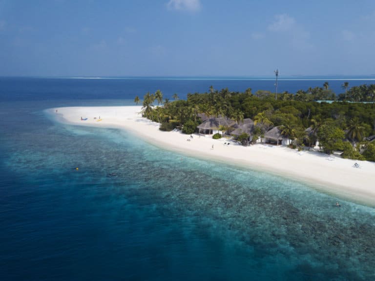 Malediven Dreamland The Unique Sea Lake Resort Spa Strand Beach Bungalow