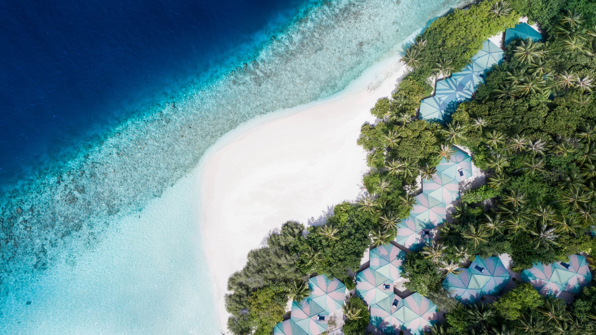 Malediven Embudu Village Beach